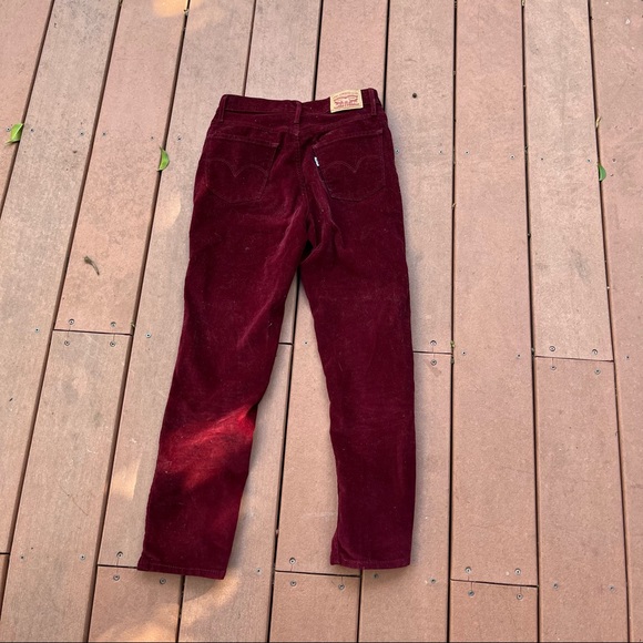 Levi's Burgundy 724 High Rise Straight Jeans - Picture 5 of 7